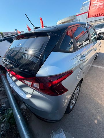 יונדאי i20
