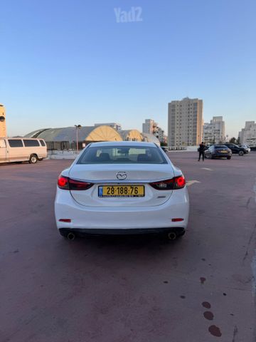 מאזדה 6