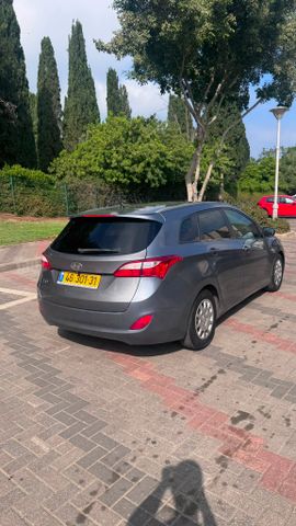 יונדאי i30