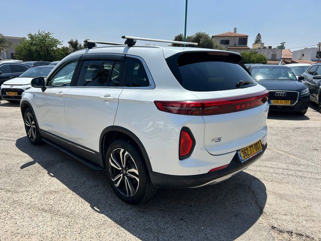 סקייוול ET5