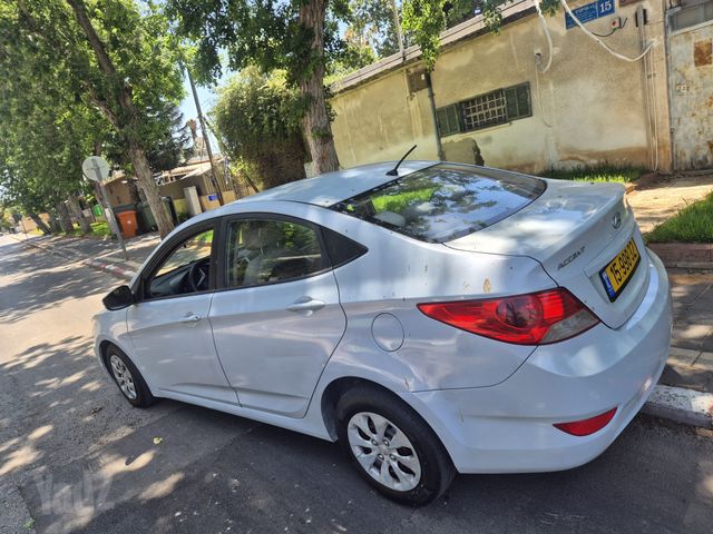 יונדאי אקסנט i25
