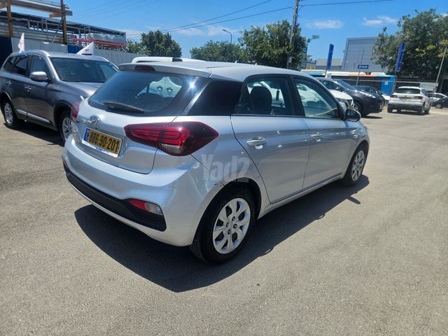 יונדאי i20