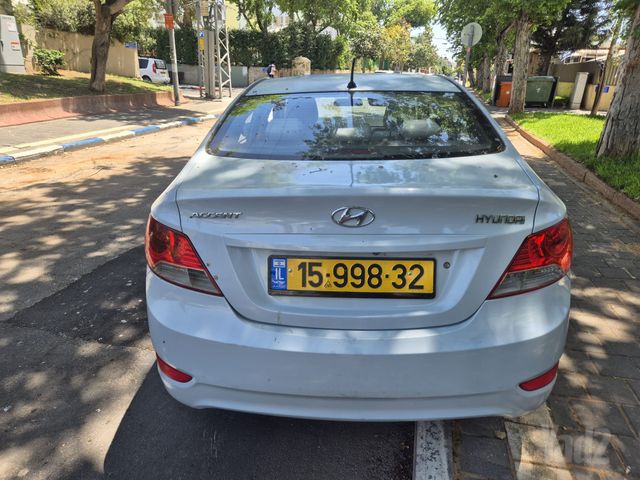 יונדאי אקסנט i25