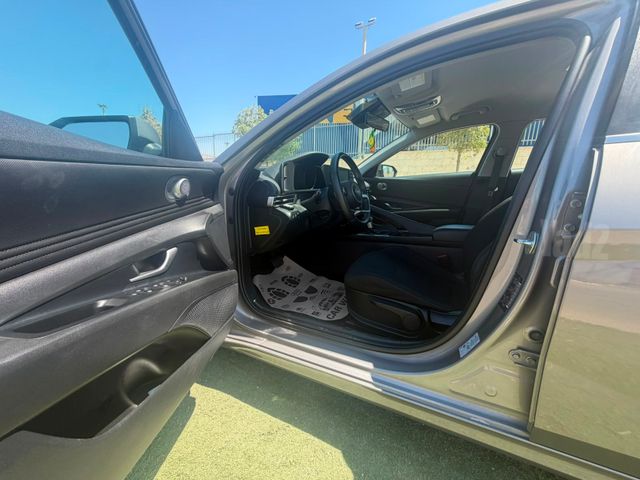 יונדאי אלנטרה