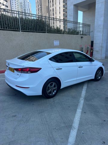 יונדאי אלנטרה