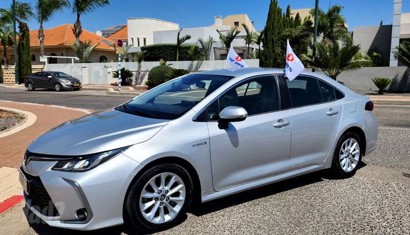 מודעת רכב טויוטה קורולה 2