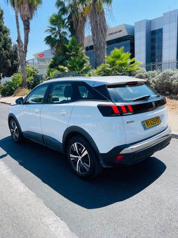 פיג'ו 3008