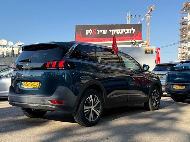 מודעת רכב פיג'ו 5008 2