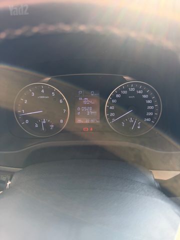 יונדאי אלנטרה