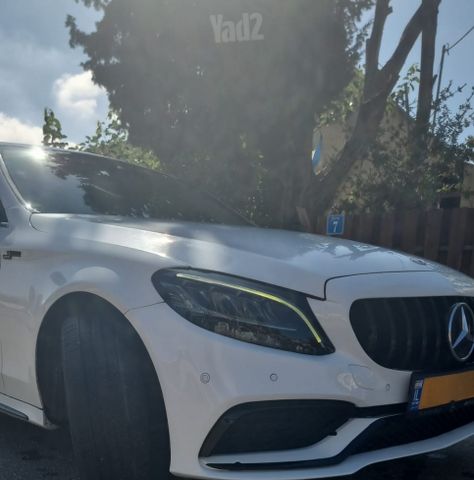 מודעת רכב מרצדס-בנץ C-class