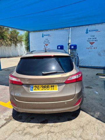 יונדאי i30