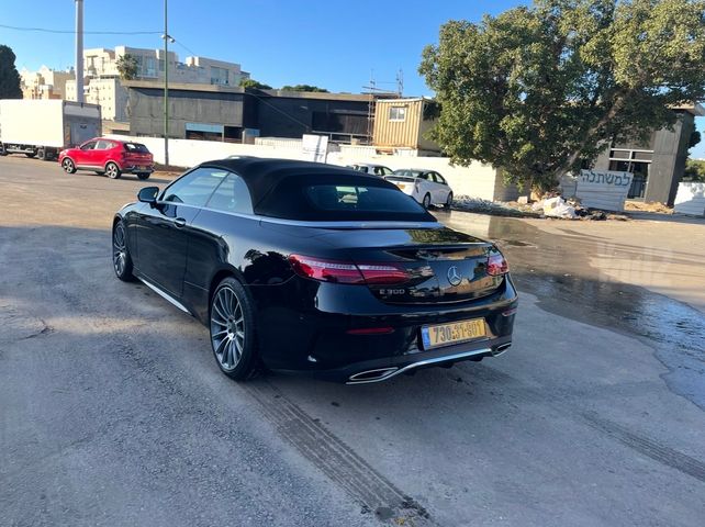 מודעת רכב מרצדס-בנץ E-class