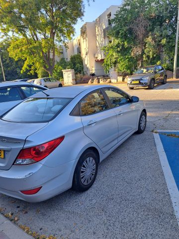 יונדאי אקסנט i25