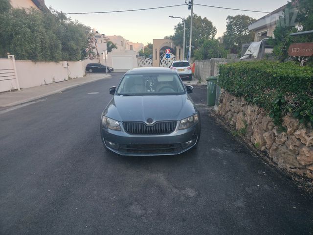 סקודה אוקטביה