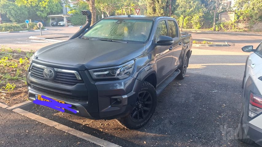 מודעת רכב טויוטה היילקס