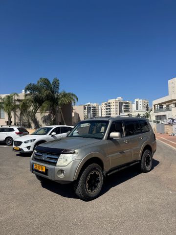 מודעת רכב מיצובישי פג'רו
