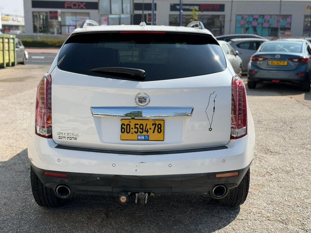 קאדילק SRX