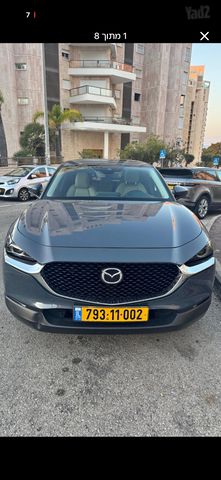 מודעת רכב מאזדה CX-30