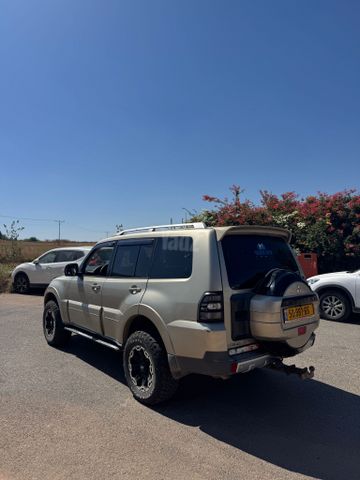 מיצובישי פג'רו