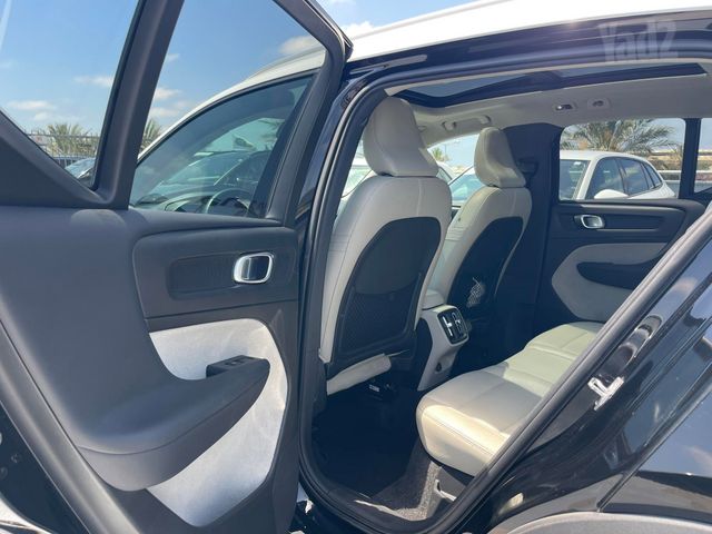 וולוו XC40