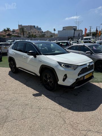 מודעת רכב טויוטה RAV4