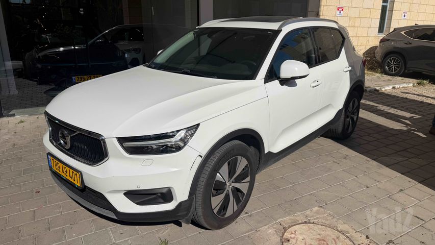 וולוו XC40