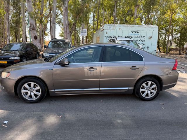 וולוו S80