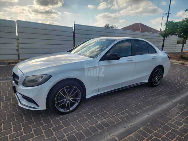 מודעת רכב מרצדס-בנץ C-class