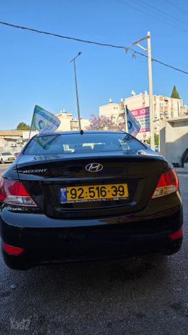 יונדאי אקסנט i25