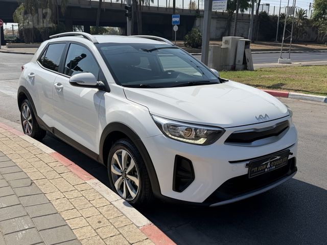 מודעת רכב קיה סטוניק 2