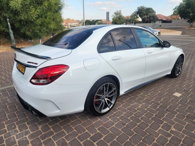 מרצדס-בנץ C-class