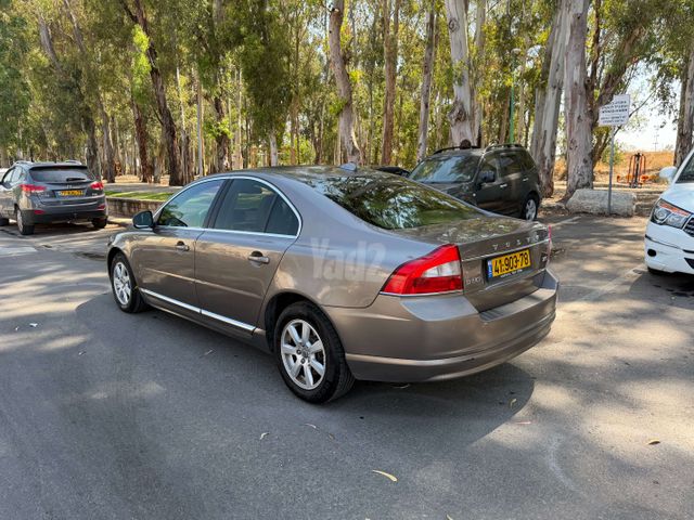 וולוו S80
