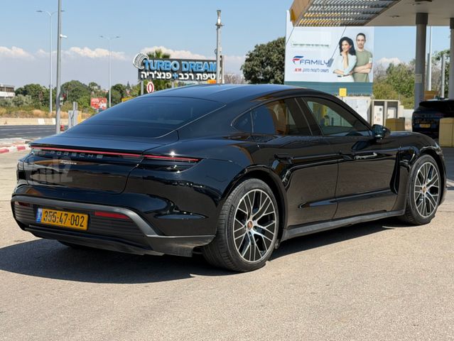 פורשה טייקן