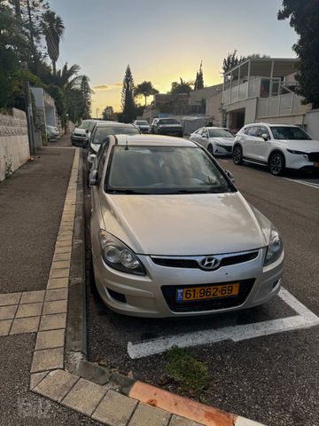 יונדאי i30