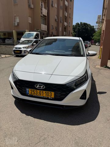 מודעת רכב יונדאי i20