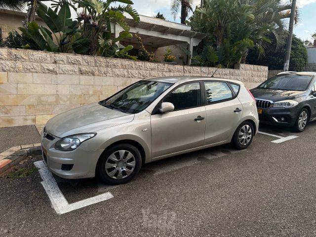 יונדאי i30
