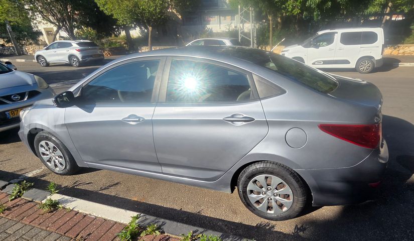 יונדאי אקסנט i25