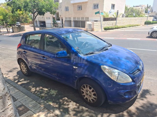 מודעת רכב יונדאי i20