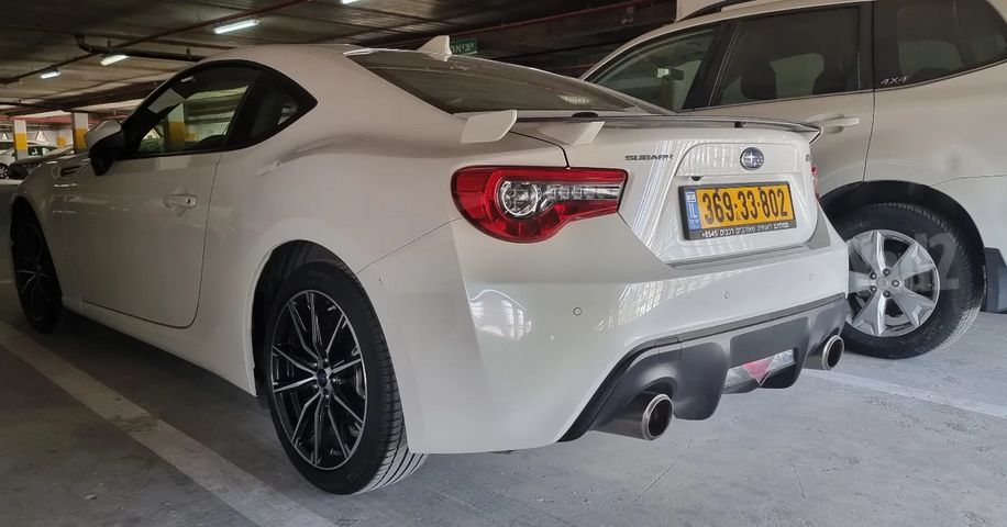 מודעת רכב סובארו BRZ