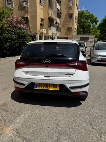 יונדאי i20