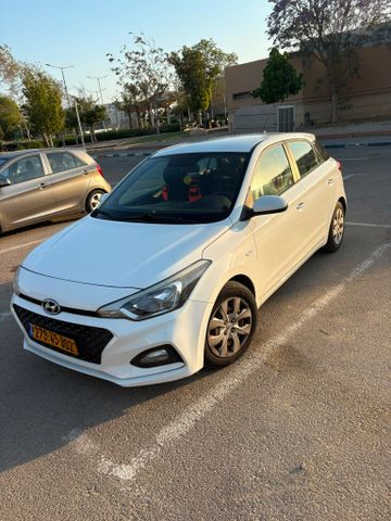 מודעת רכב יונדאי i20
