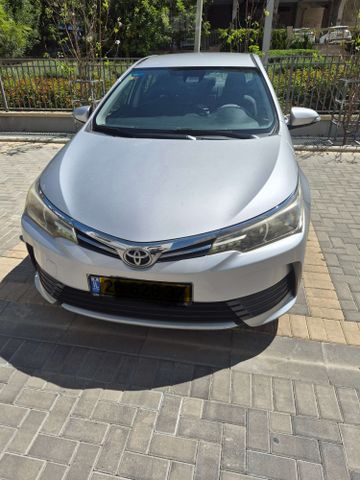 טויוטה קורולה