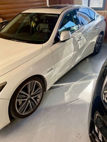 אינפיניטי Q50