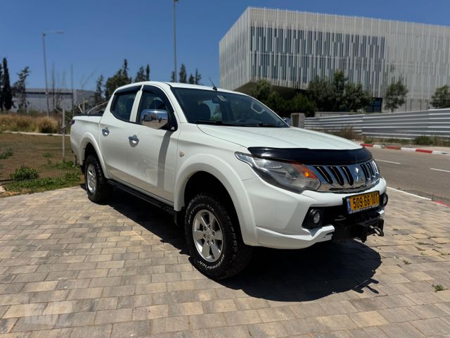 מיצובישי טרייטון / L200