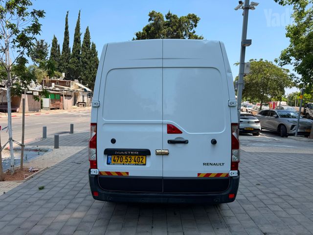 רנו מאסטר
