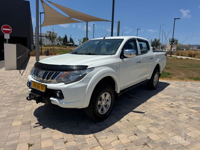 מודעת רכב מיצובישי טרייטון / L200
