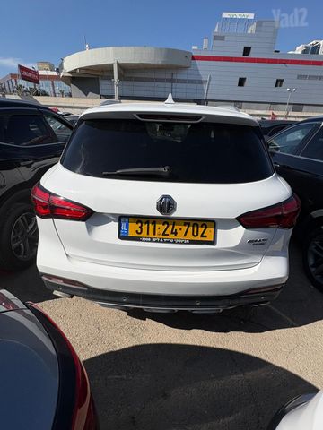 אם ג'י EHS PHEV