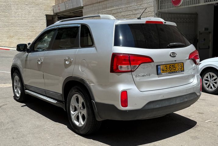 קיה סורנטו
