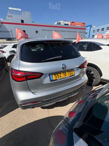 אם ג'י EHS PHEV