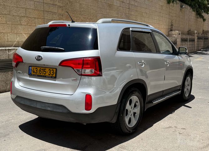 קיה סורנטו